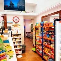 Bar già completo per attività commerciale