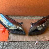 fanali anteriori renault megane3  2013