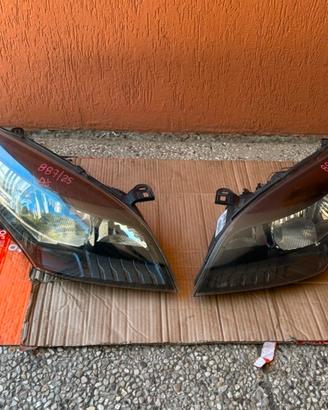 fanali anteriori renault megane3  2013