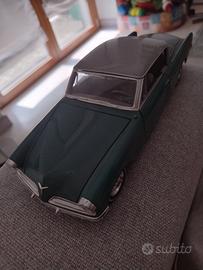 modellino Studebaker Starliner 1953 scala 1/18