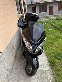 Suzuki burgman 400