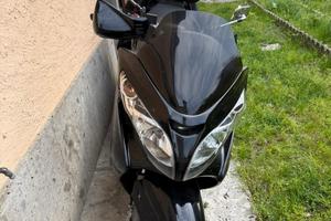 Suzuki burgman 400