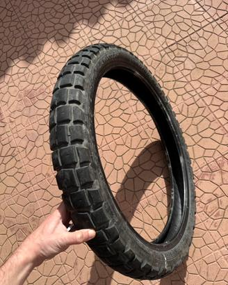 Pirelli scorpion rally str 90/90 r 21