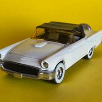 Ford Thunderbird Corgi Toys - Scala 1/36