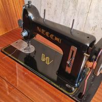 Macchina da cucire Necchi