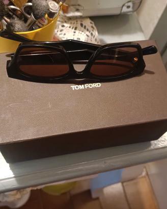 occhiali da sole tom ford