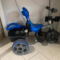 Triciclo bambini varie fasi crescita