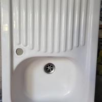Lavabo cucina in ceramica