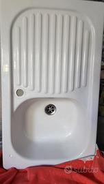 Lavabo cucina in ceramica