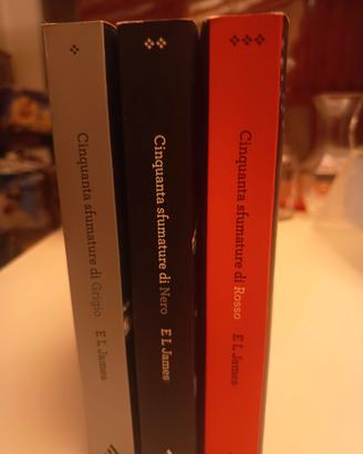 50 sfumature di Grigio, Nero e Rosso 