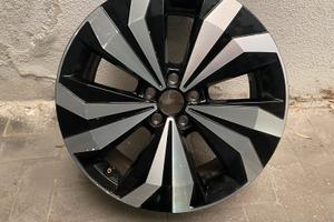 Cerchione 17 bicolore Manila originale VW T-Cross