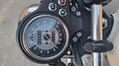Triumph Bonneville  Se  