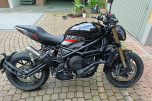 Benelli 752s nero pari al nuovo