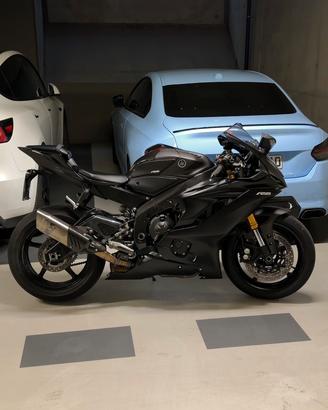 Yamaha R6 2018
