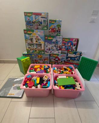 LEGO DUPLO  - Grande lotto con Trenino elettrico 