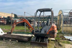 Miniescavatore hitachi 16 q