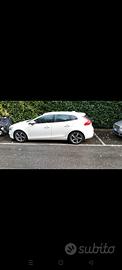 VOLVO V40 D2 R-DESIGN 1.6