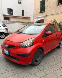 Toyota Aygo 1.0 benzina 68cv manuale 3 porte
