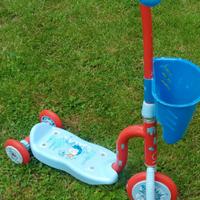 Monopattino a 3 ruote