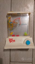 Gioco Tomy Water Games acquatico con pescatore