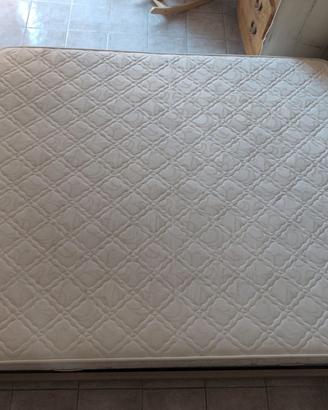 Materasso matrimoniale