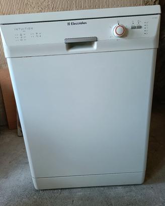 lavastoviglie Electrolux 