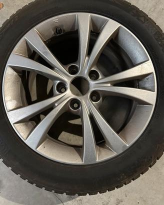 Cerchi e gomme 205 55 R16 Giulietta