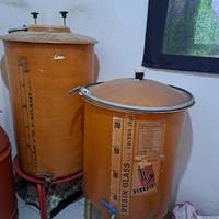 Contenitori in vetro resina 