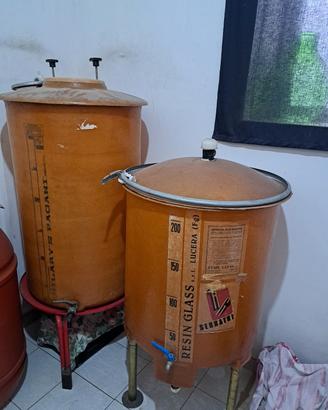 Contenitori in vetro resina 