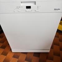 Lavastoviglie Miele G 4930