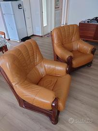 Poltrone e divano vintage pelle