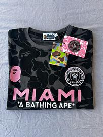 T-shirt BAPE x Inter Miami-Nuova con cartellino