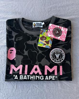 T-shirt BAPE x Inter Miami-Nuova con cartellino