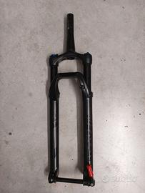 Forcella Fox 32 Float Rhythm e Rock Shox Judy