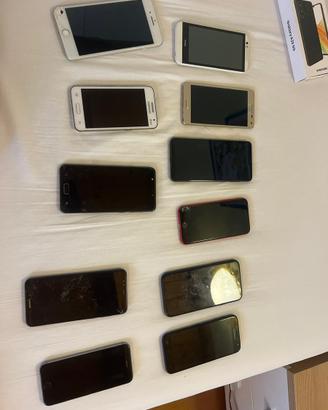 Lotto Apple Iphone & Android per ricambi/recupero