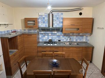 🏠 Cucina Lube angolare con tavolo e frigorifero