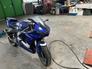 Yamaha Yzf r6