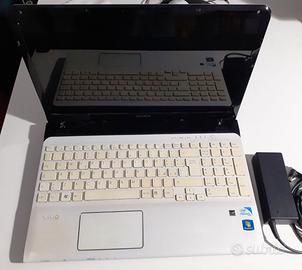 Sony Vaio SVE151D11M