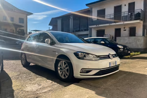 Golf 7.5 1.5 TGI 131 cv  DSG.