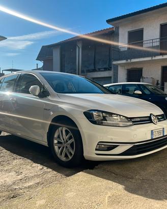 Golf 7.5 1.5 TGI 131 cv  DSG.