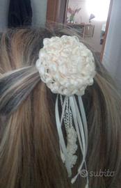 FIORE COCCARDA PER CAPELLI CERIMONIE MATRIMONIO