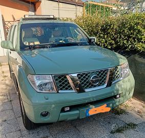 fuoristrada nissan pathfinder r51 