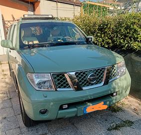 fuoristrada nissan pathfinder r51 