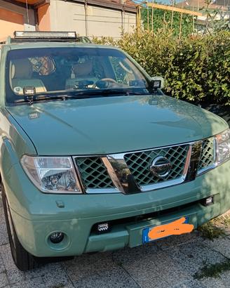 fuoristrada nissan pathfinder r51 