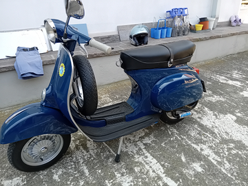 Vespa 50 restaurata 1976