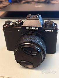 Fujifilm X-T100 con kit obiettivo 15-45 mm