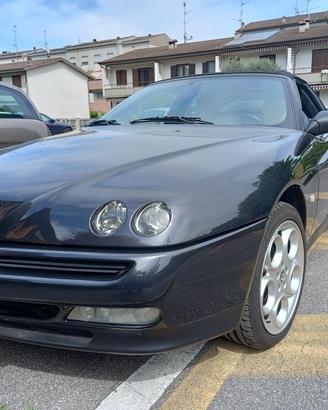 Alfa Romeo Spider V6