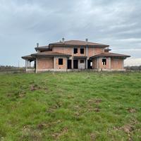 Fabbricato rurale terreno