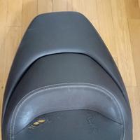 sella scooter Beverly 300 hpe 2021 marrone