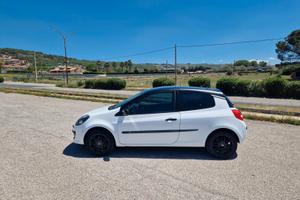 renault clio 3 initial Paris  edition 1.5 diesel  